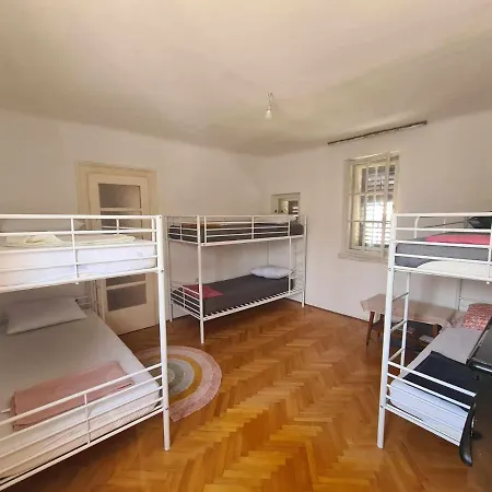 Mitnicka Guest house